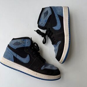 NIKE Youth Boys Size 1 Blue Suede Black High Top Retro Jordan OG Sneakers